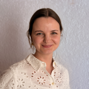 Dr. Clara Knauf