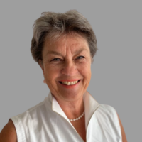 Dr. Barbara Claudi